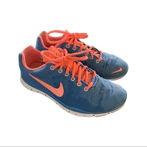 Nike women’s free TR FIT shoes